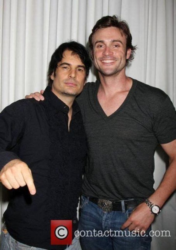 Who is Daniel Goddard Dating Now