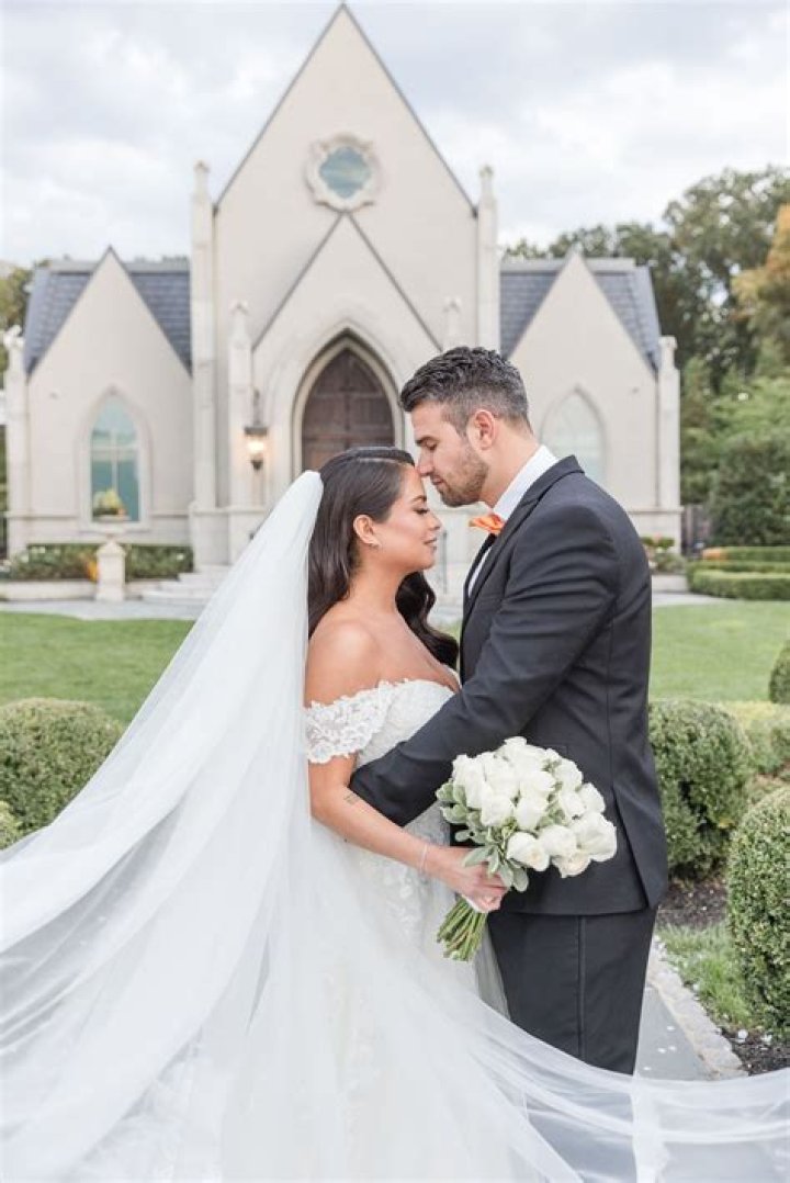 Who is Daniela M Biah Dating Now?