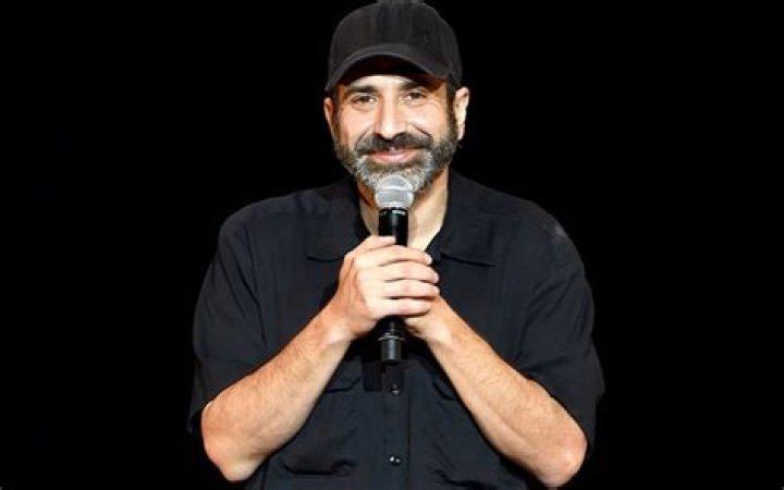 Who is Dave Attell Dating Now