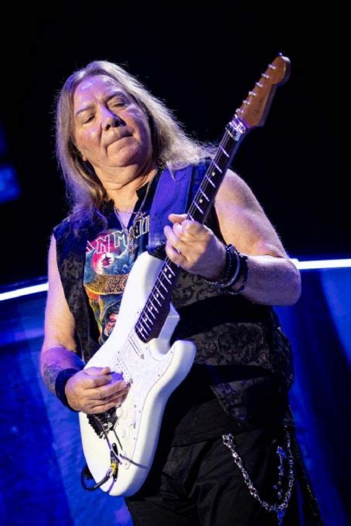 Who is Dave Murray Dating Now