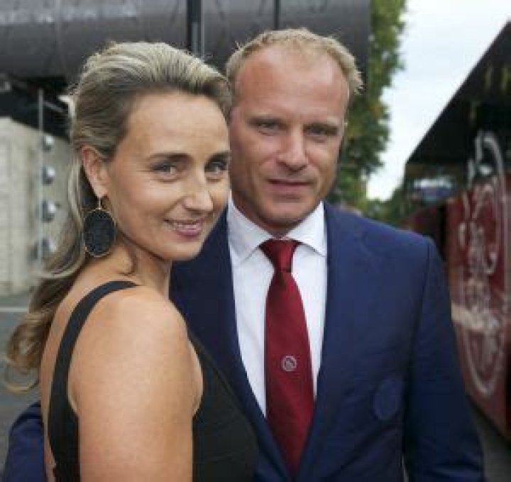 Who is Dennis Bergkamp Dating Now