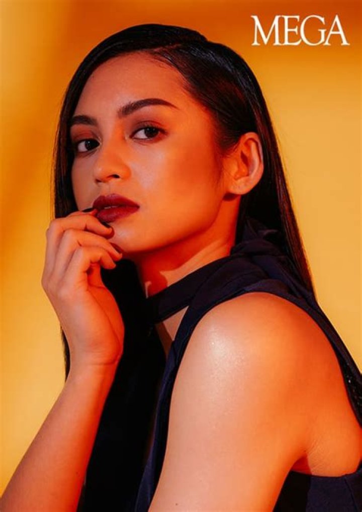 Who is Dennise Lazaro Dating Now?