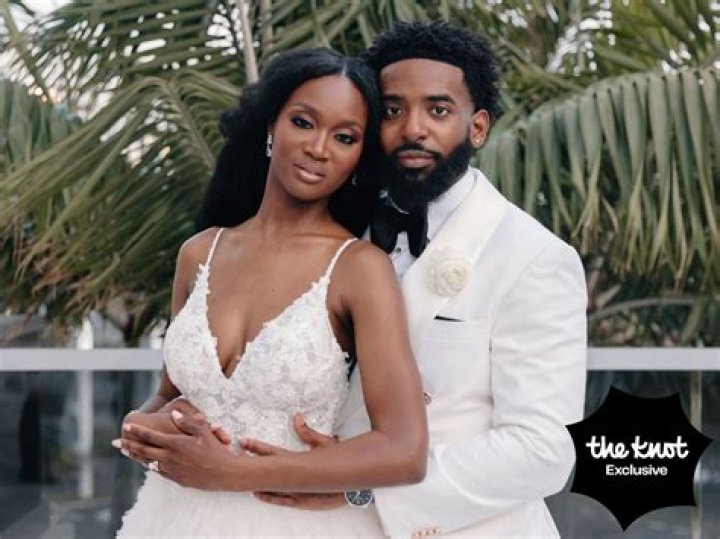 Who is Deshauna Barber Dating Now?