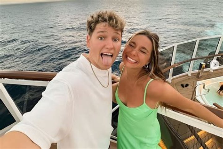 Who is Drew Dirksen Dating Now?
