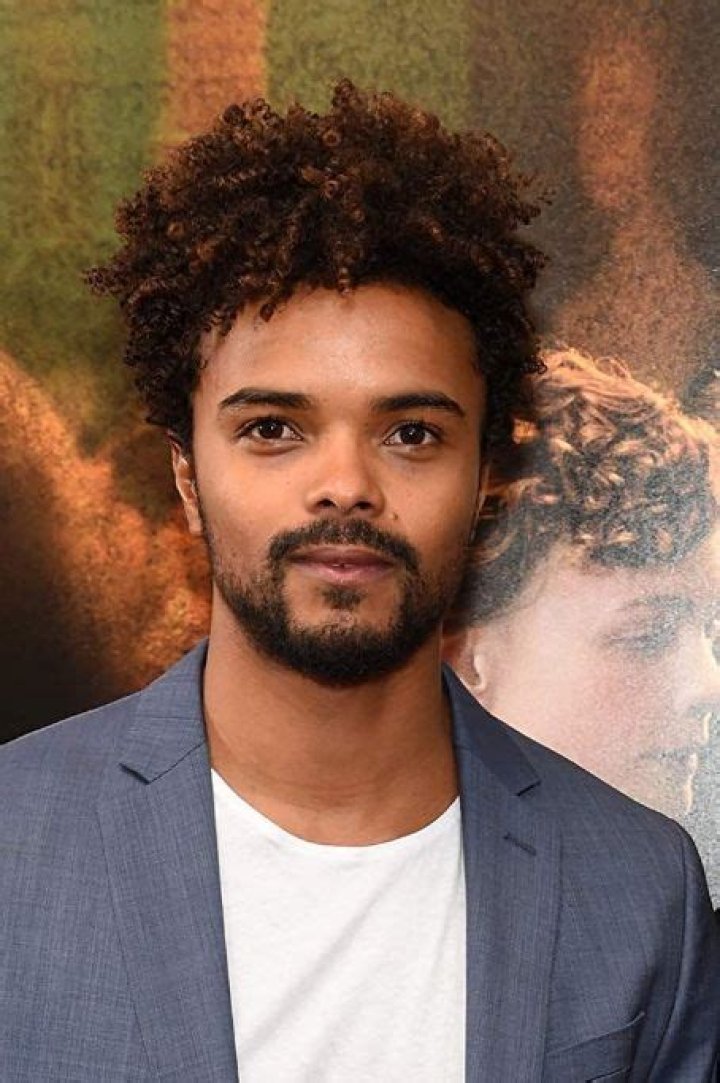 Who is Eka Darville Dating Now?