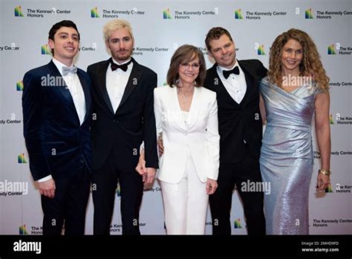 Who is Eli Craig Dating Now