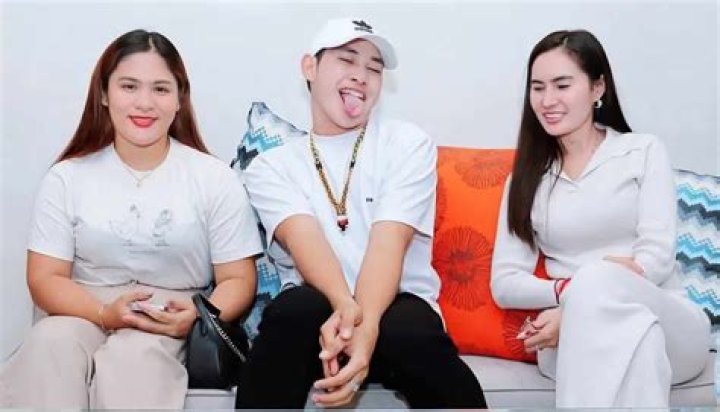 Who is Elias Samson Dating Now