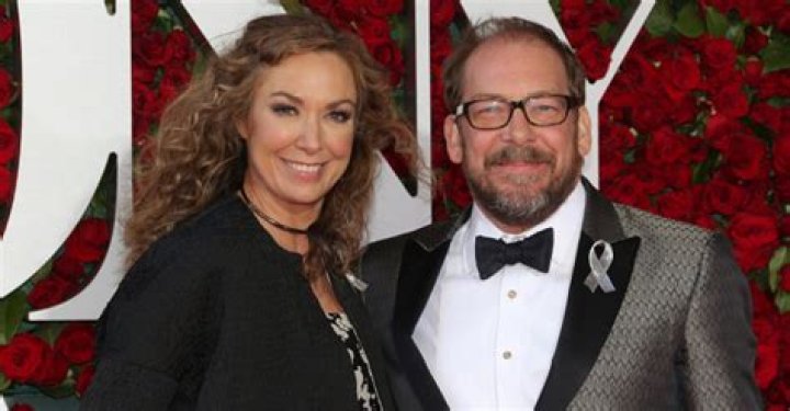 Who is Elizabeth Marvel Dating Now