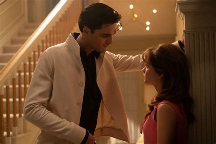 Who is Elvis Tsui Dating Now?