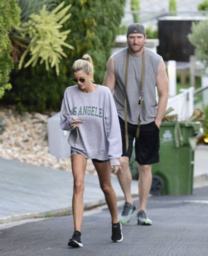 Who is Emma Hernan Dating Now?