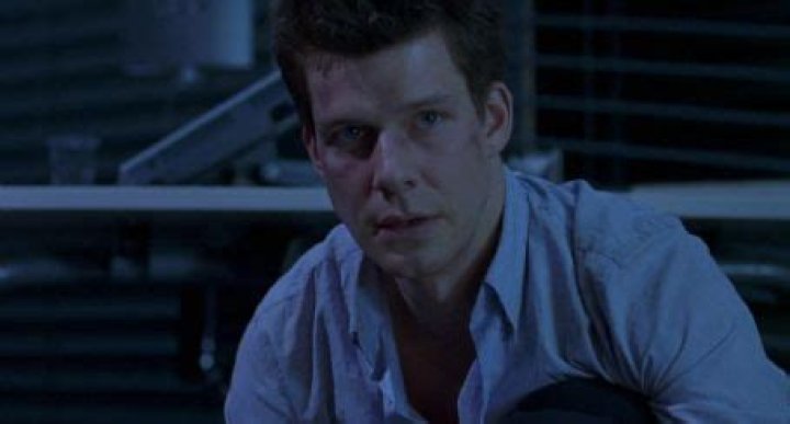 Who is Eric Mabius Dating Now