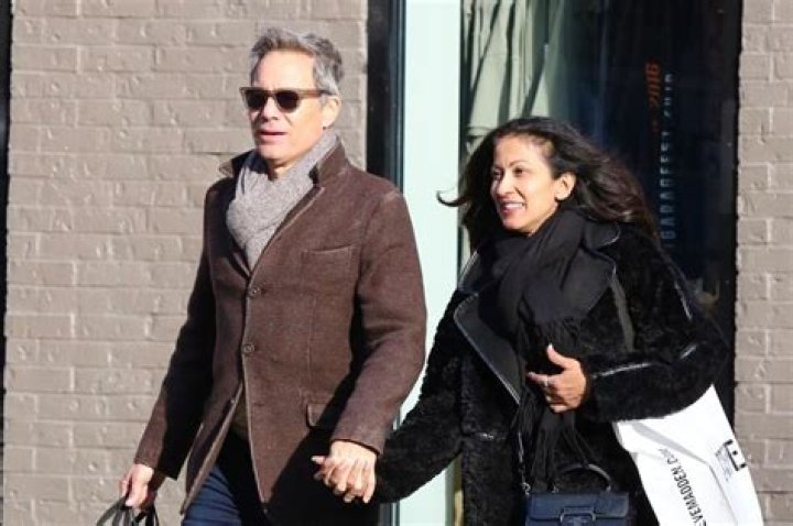 Who is Eric McCormack Dating Now