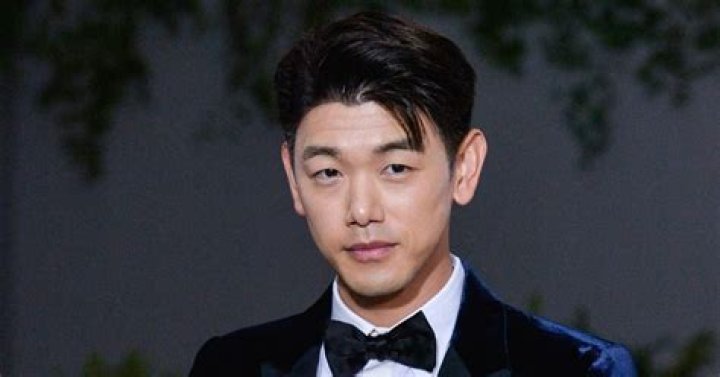 Who is Eric Nam Dating Now