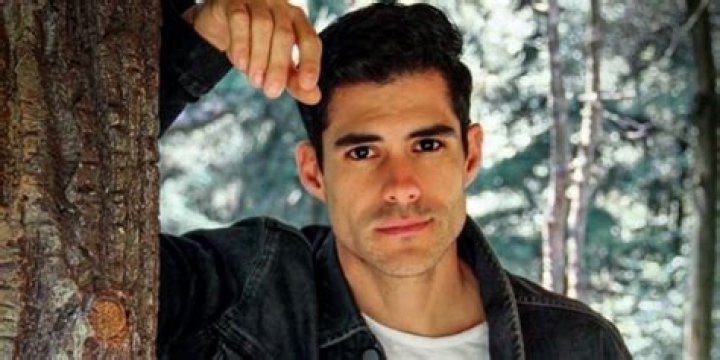 Who is Erik Diaz Dating Now?