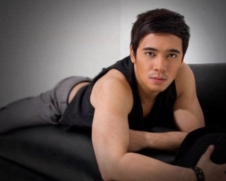 Who is Erik Santos Dating Now