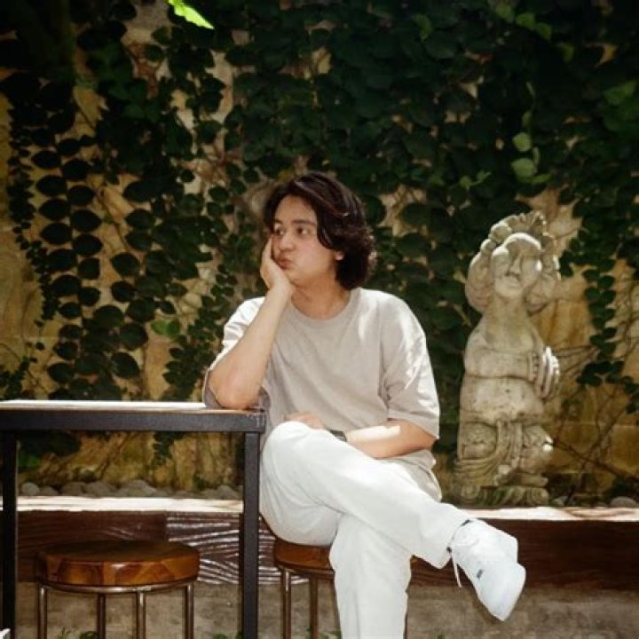 Who is Esa Sigit Dating Now?