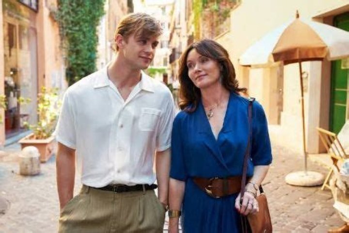 Who is Essie Davis Dating Now?