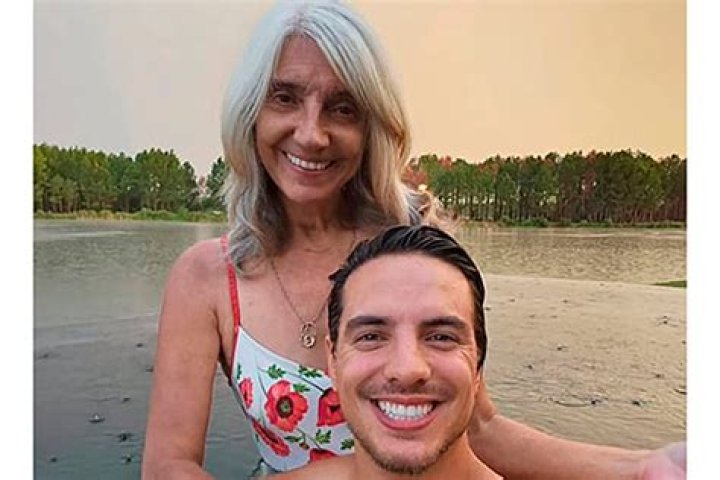 Who is Eugenio Derbez Dating Now