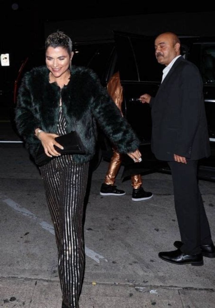 Who is Eve Harlow Dating Now?