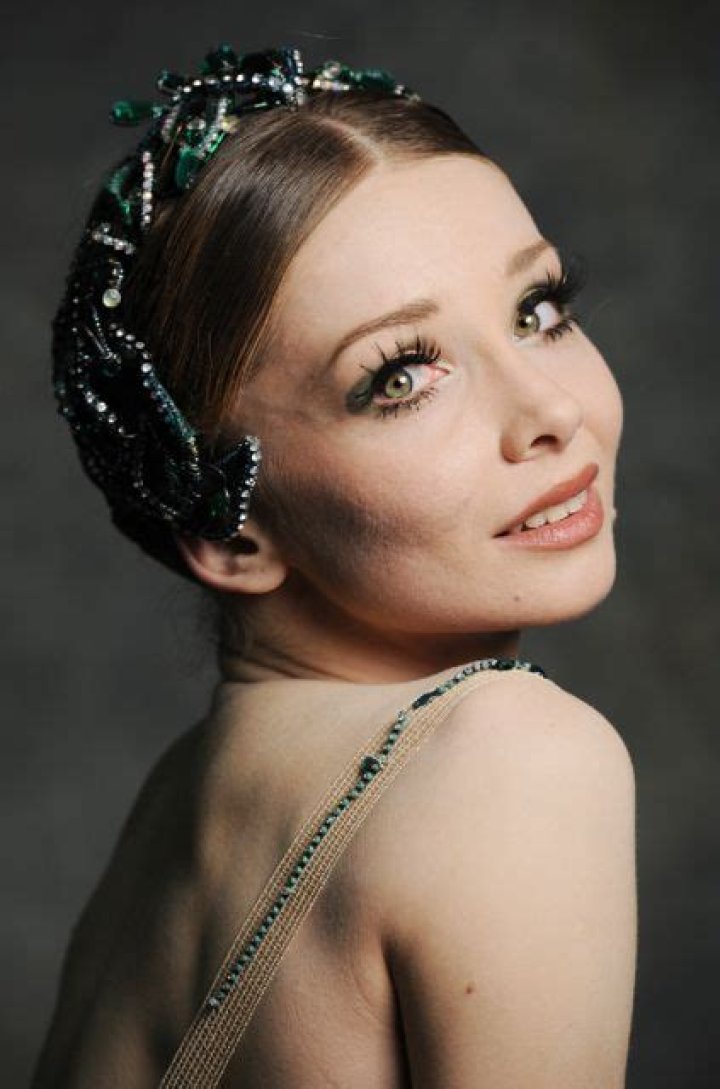 Who is Evgenia Obraztsova Dating Now?