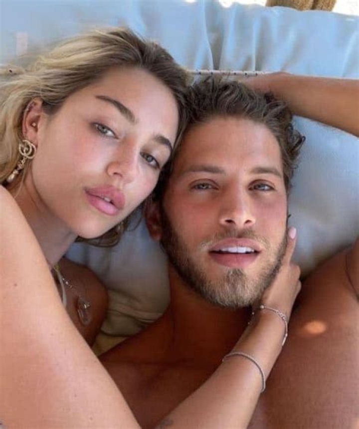 Who is Eyal Berkover Dating Now?