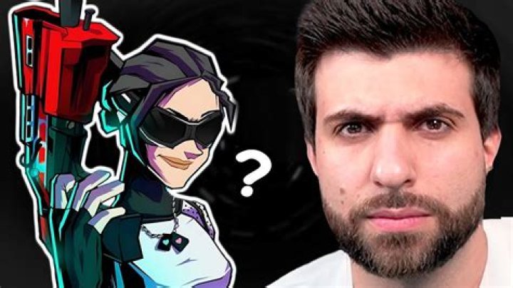 Who is Fe4RLess Dating Now?