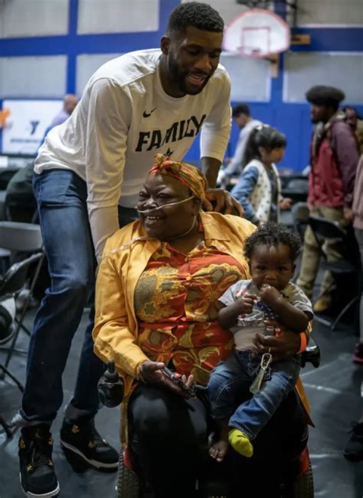 Who is Festus Ezeli Dating Now