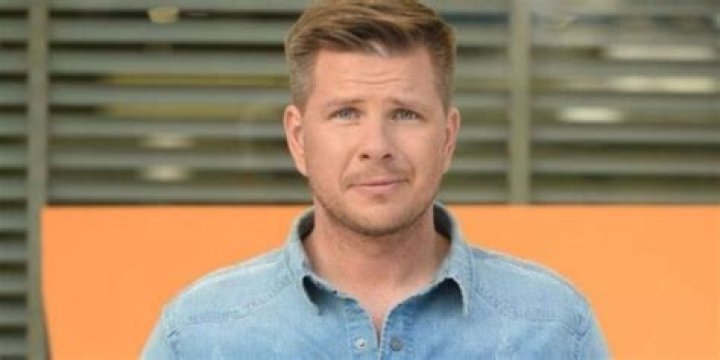 Who is Filip Chajzer Dating Now?