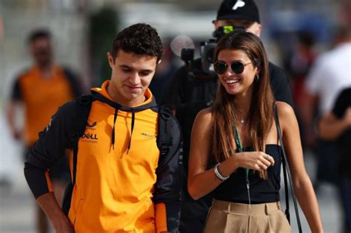 Who is Gilberto Oliveira Souza Júnior Dating Now?