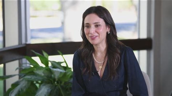 Who is Gina Grant Dating Now