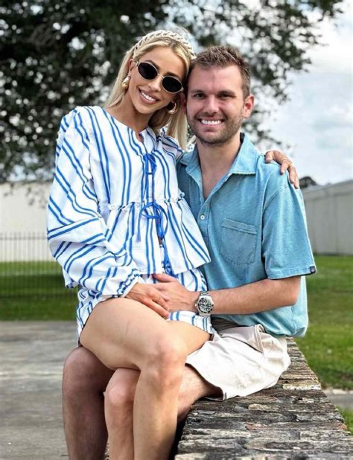 Who is Grayson Anderson Dating Now