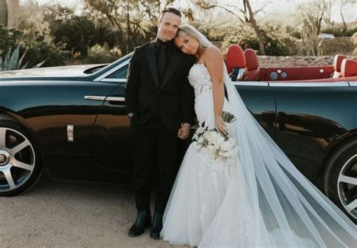 Who is Hailey Rae Ostrom Dating Now