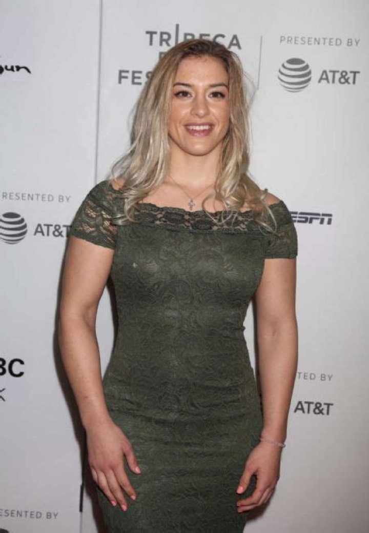 Who is Helen Maroulis Dating Now