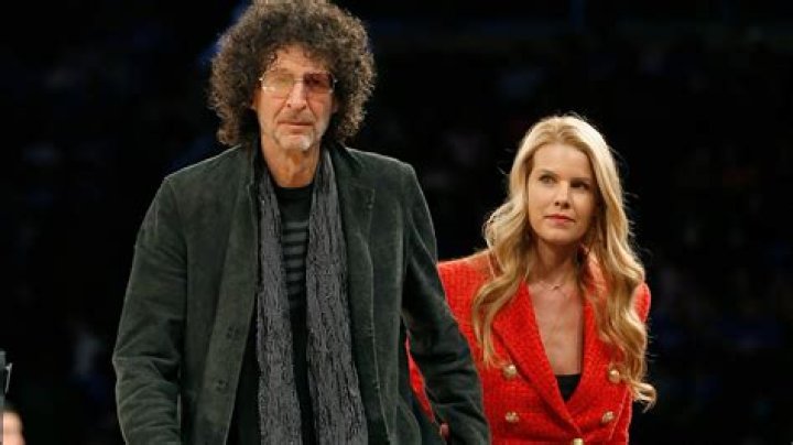 Who is Howard Stern Dating Now