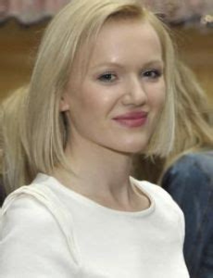 Who is Hubert Urbanski Dating Now?