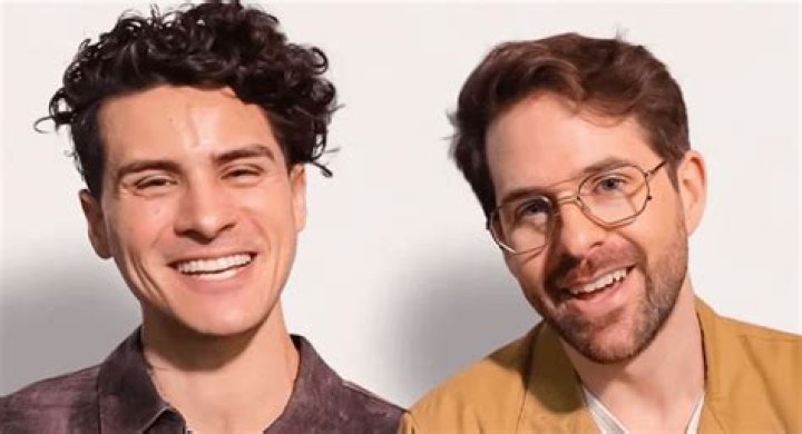 Who is Ian Meadows Dating Now?