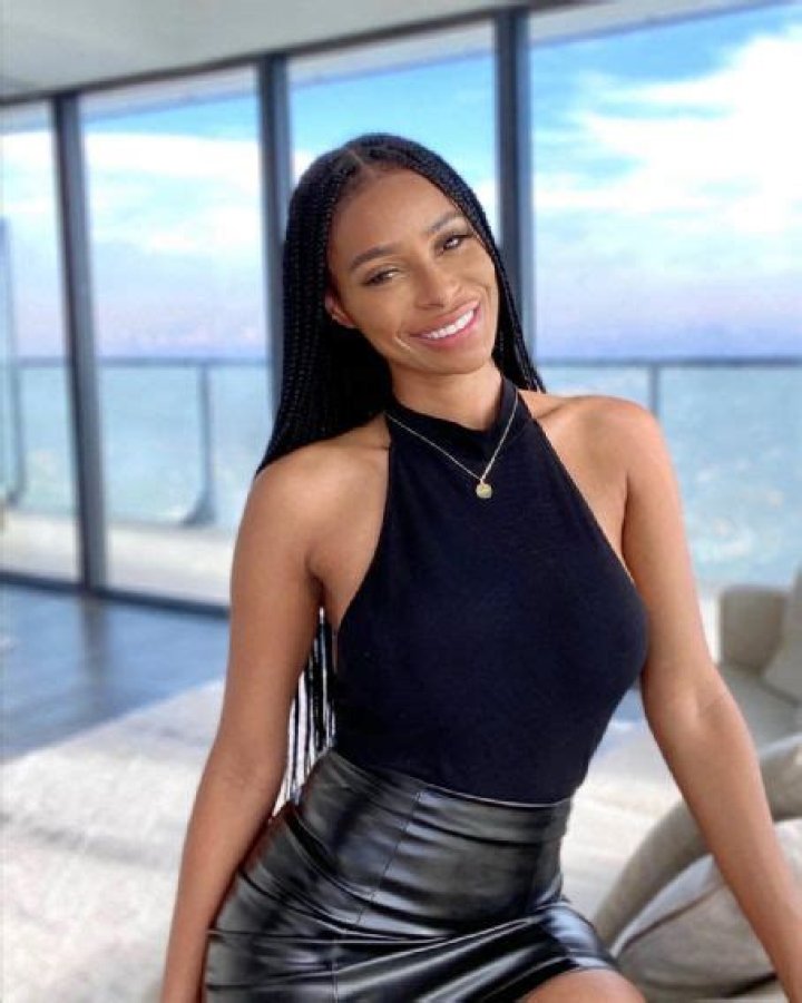 Who is Ika Wong Dating Now