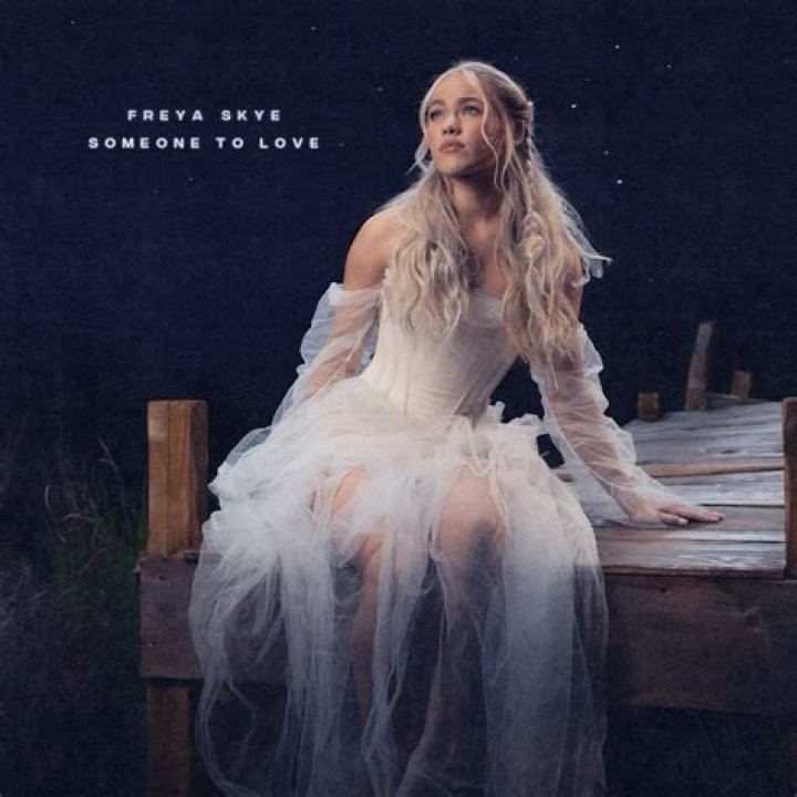 Who is Ione Skye Dating Now?