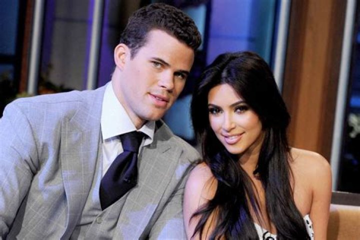 Who is Isaac Humphries Dating Now