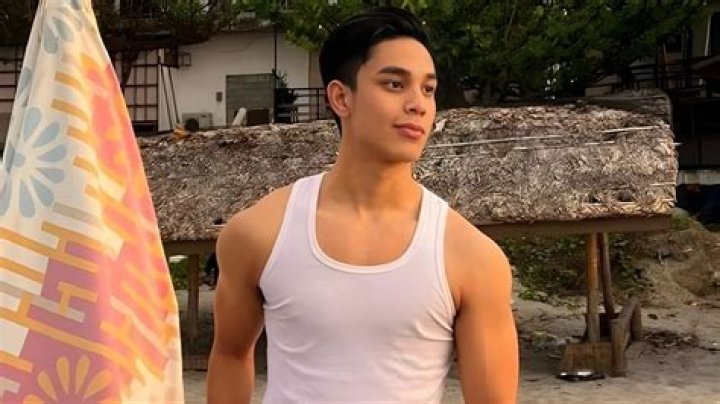 Who is Ivan Campo Dating Now?