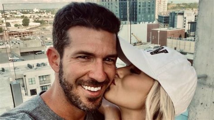 Who is J.P. Arencibia Dating Now