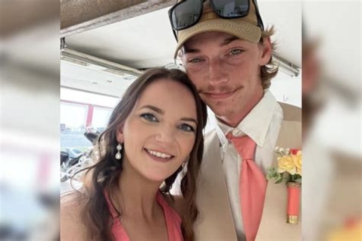 Who is Jacob Lofland Dating Now