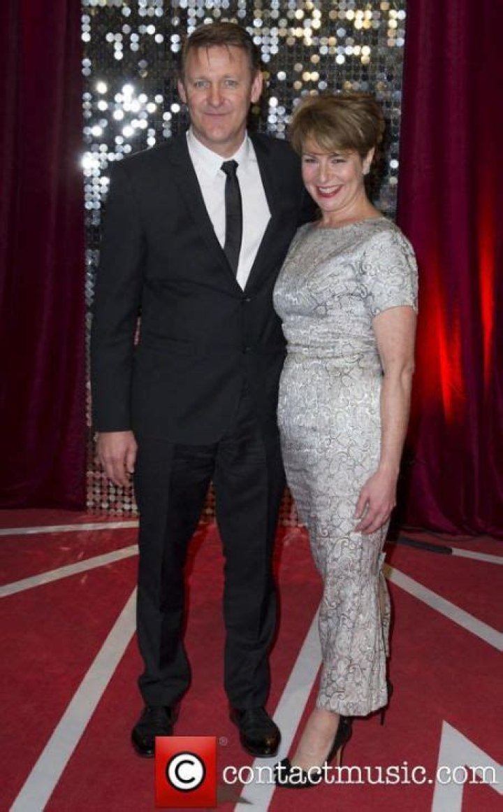 Who is Jan Pearson Dating Now?