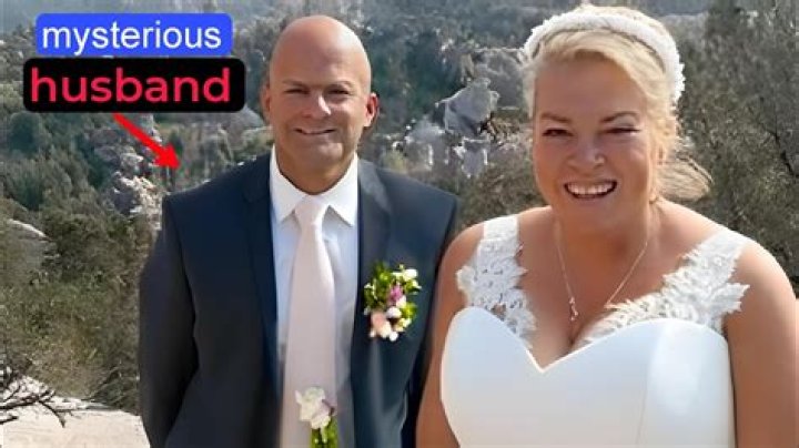 Who is Janelle Brown Dating Now?