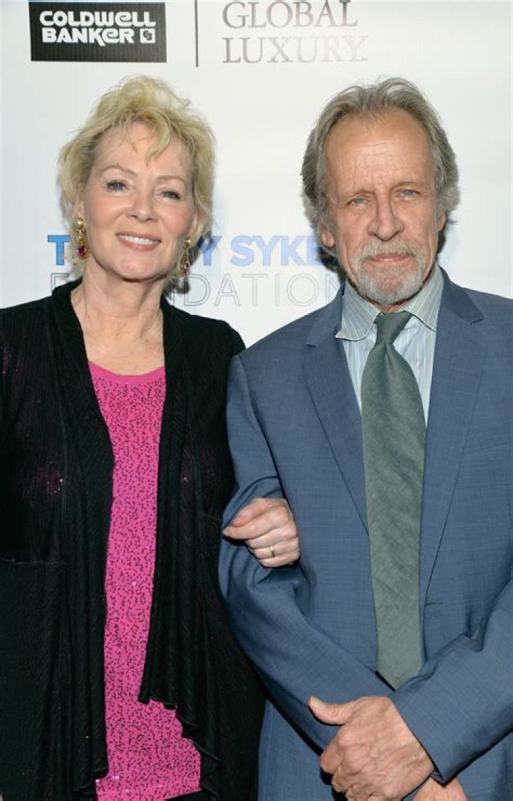 Who is Jean Smart Dating Now?