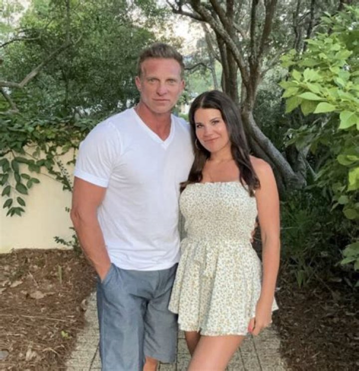 Who is Jeff Burton Dating Now?