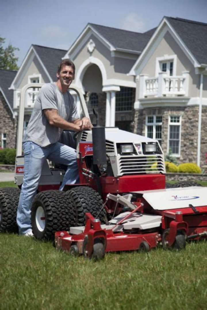 Who is Jeff Hostetler Dating Now