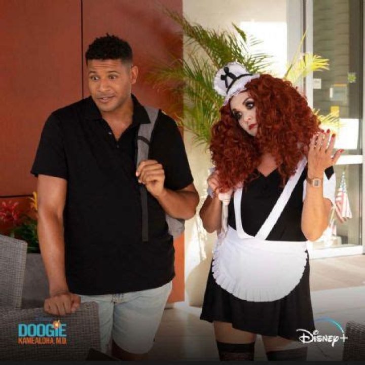 Who is Jeffrey Bowyer-Chapman Dating Now