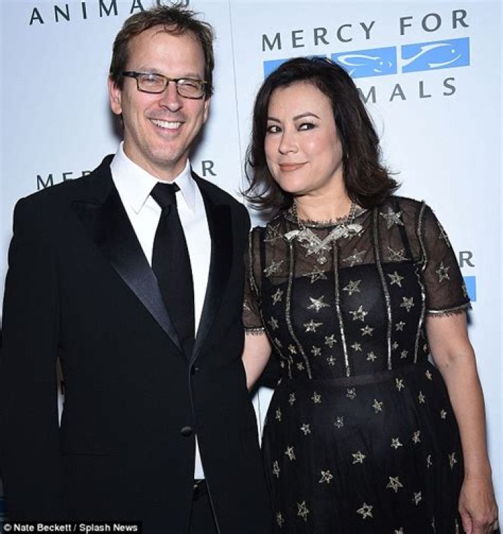 Who is Jennifer Tilly Dating Now