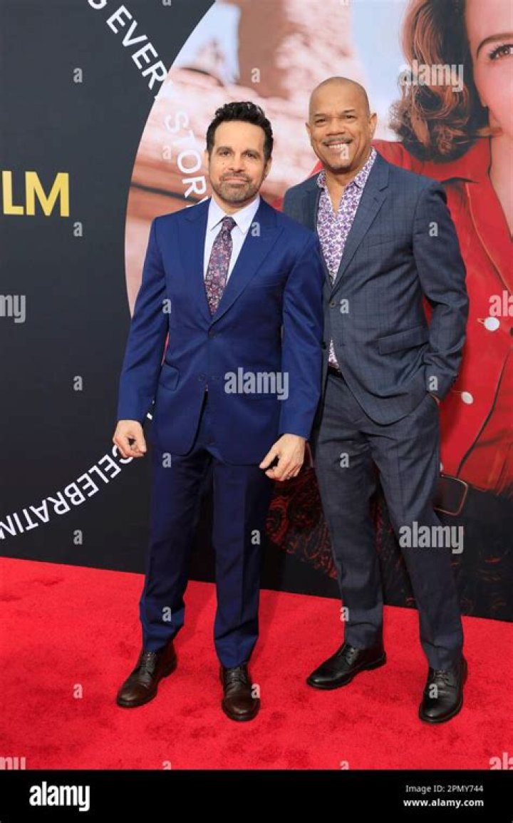 Who is Jerry Dixon Dating Now